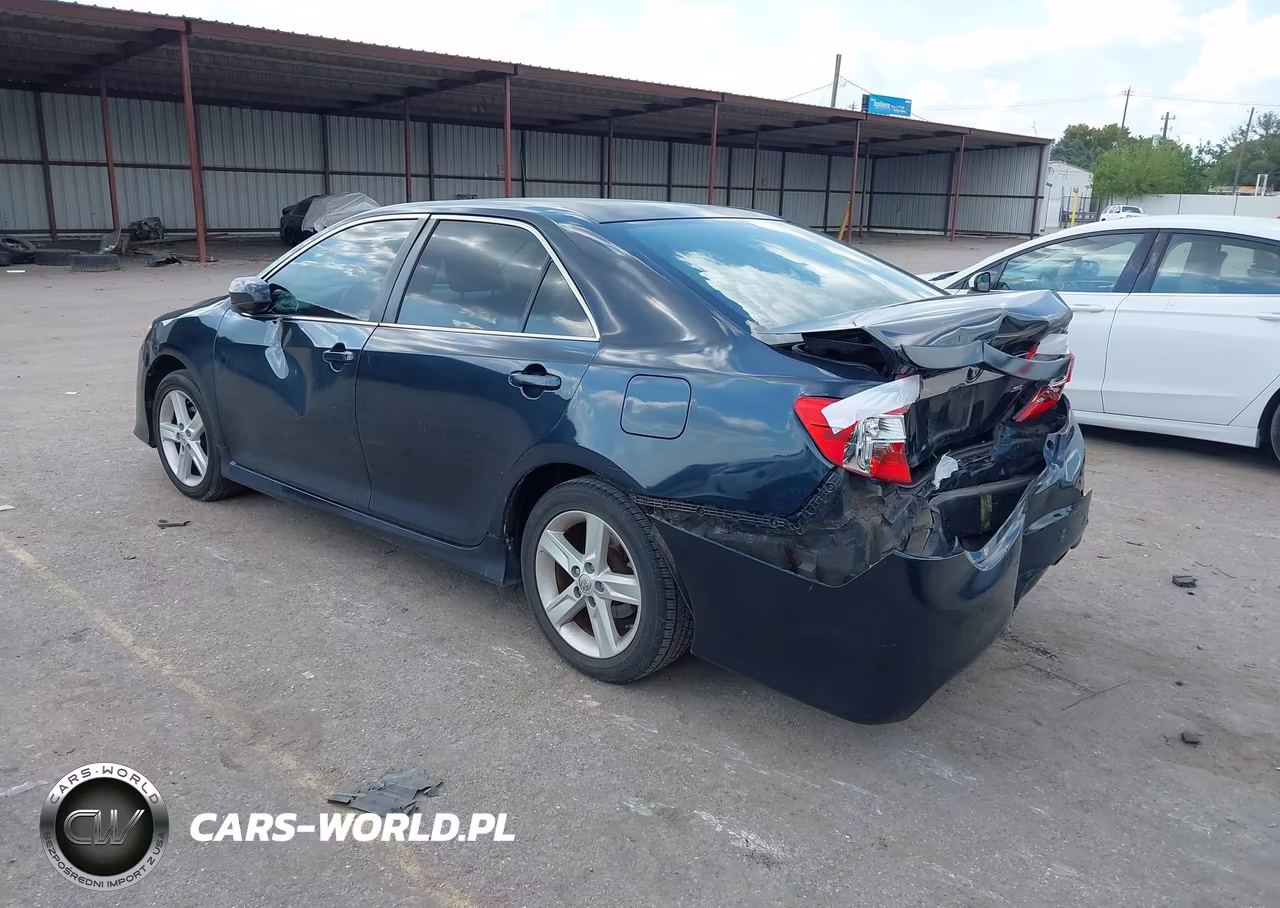 2014 Toyota Camry Se VIN:4T1BF1FK1EU809072 - 3