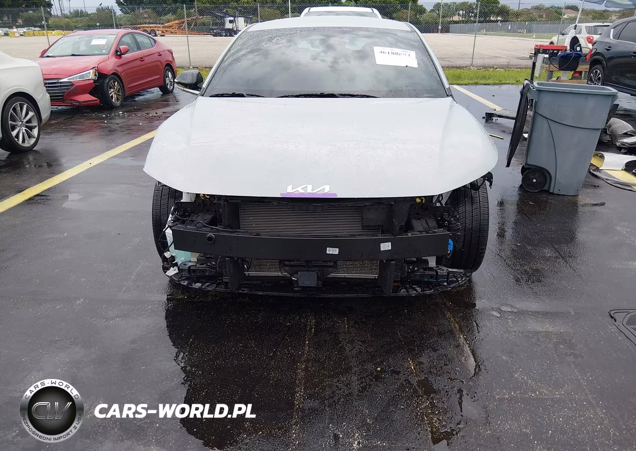 2025 Kia K4 Gt-Line VIN:3KPFW4DE6SE071817 - 6