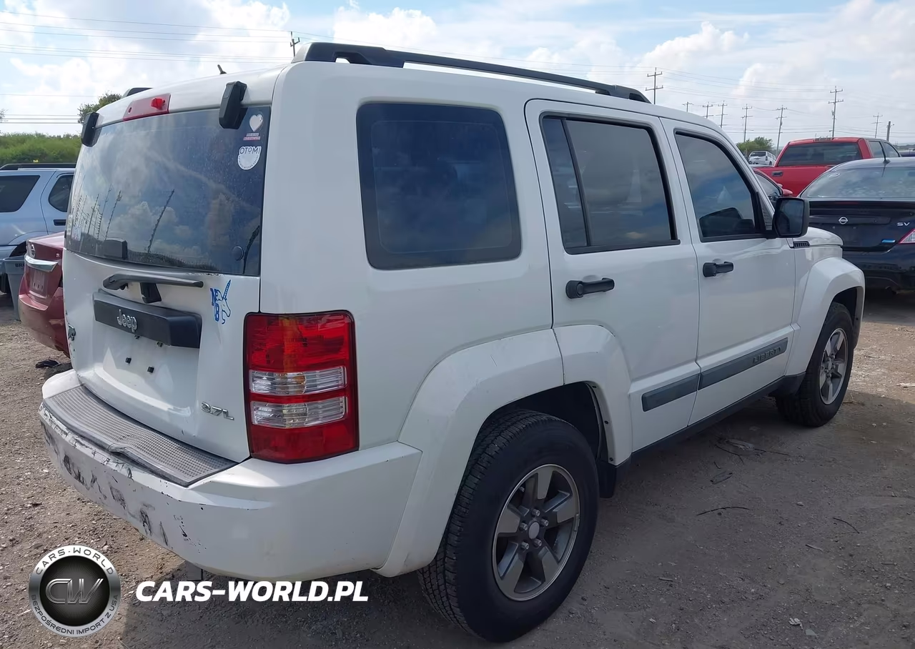 2008 Jeep Liberty Sport VIN:1J8GP28K08W137663 - 4
