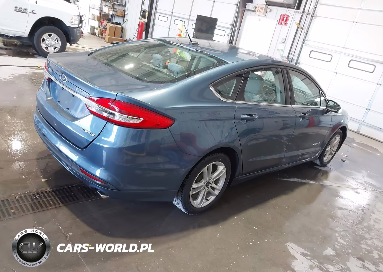 2018 Ford Fusion Hybrid S VIN:3FA6P0UU5JR273753 - 4