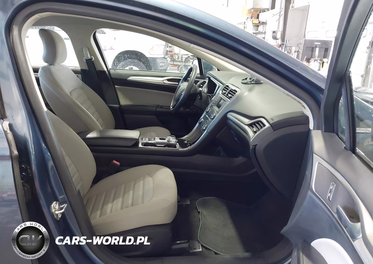 2018 Ford Fusion Hybrid S VIN:3FA6P0UU5JR273753 - 5