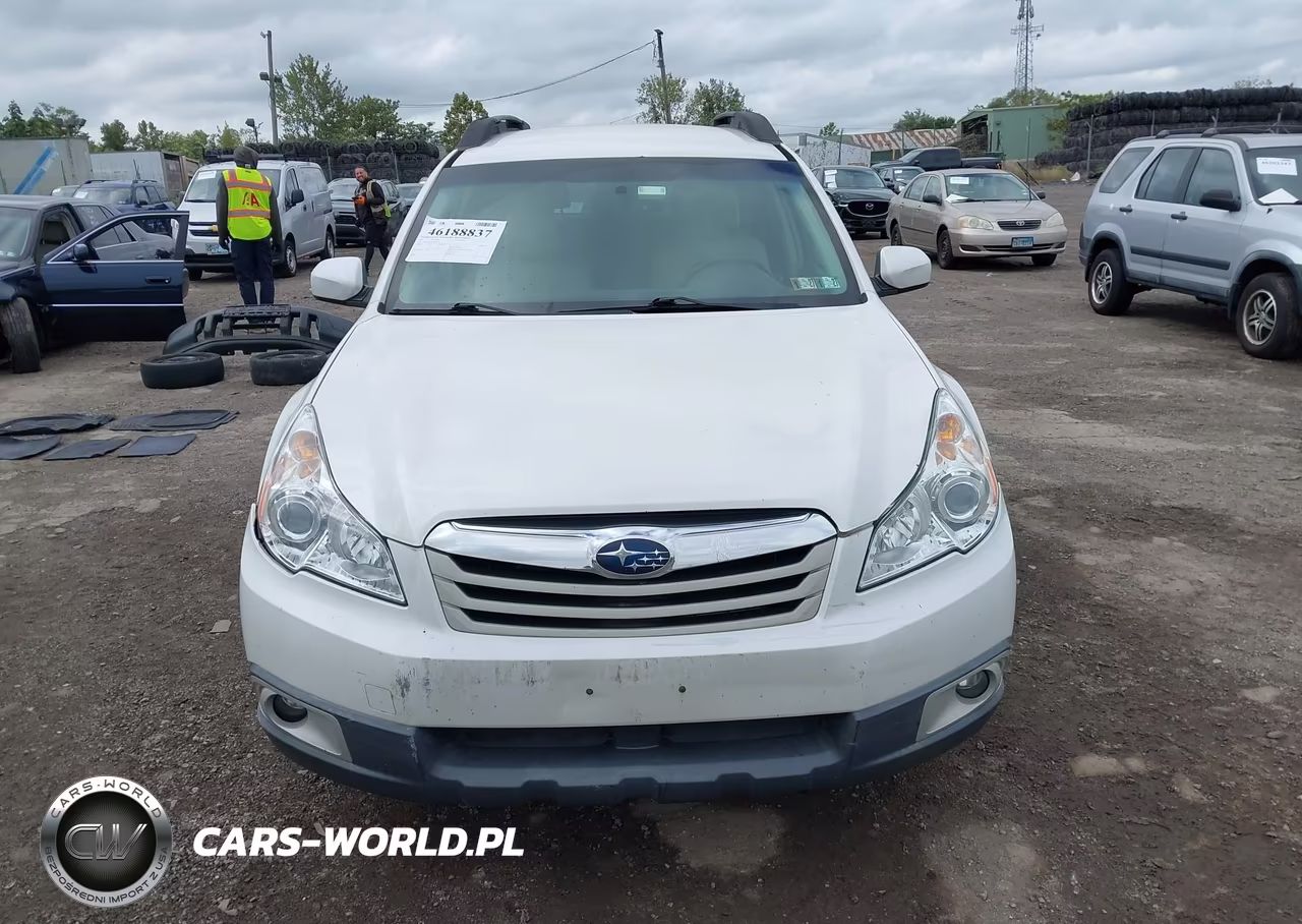 2011 Subaru Outback 2.5I Premium VIN:4S4BRBCC2B3397692 - 12
