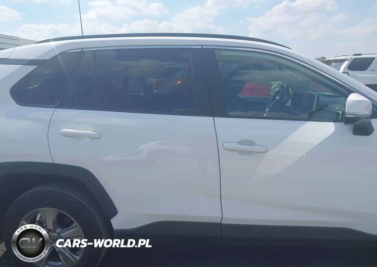 2025 Toyota Rav4 Xle VIN:2T3W1RFV8SC358865 - 14