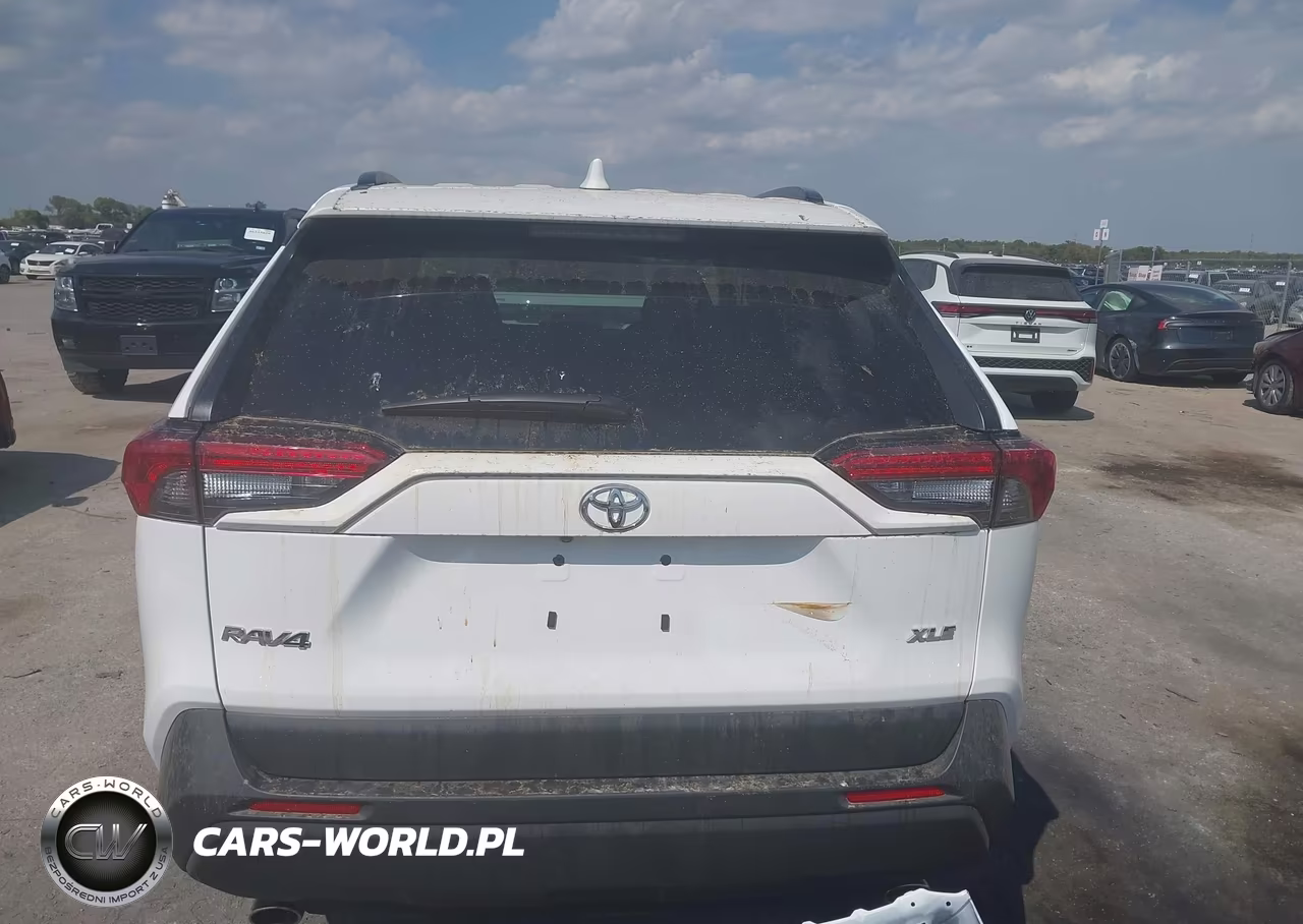 2025 Toyota Rav4 Xle VIN:2T3W1RFV8SC358865 - 17