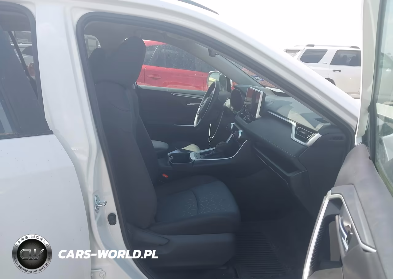 2025 Toyota Rav4 Xle VIN:2T3W1RFV8SC358865 - 5