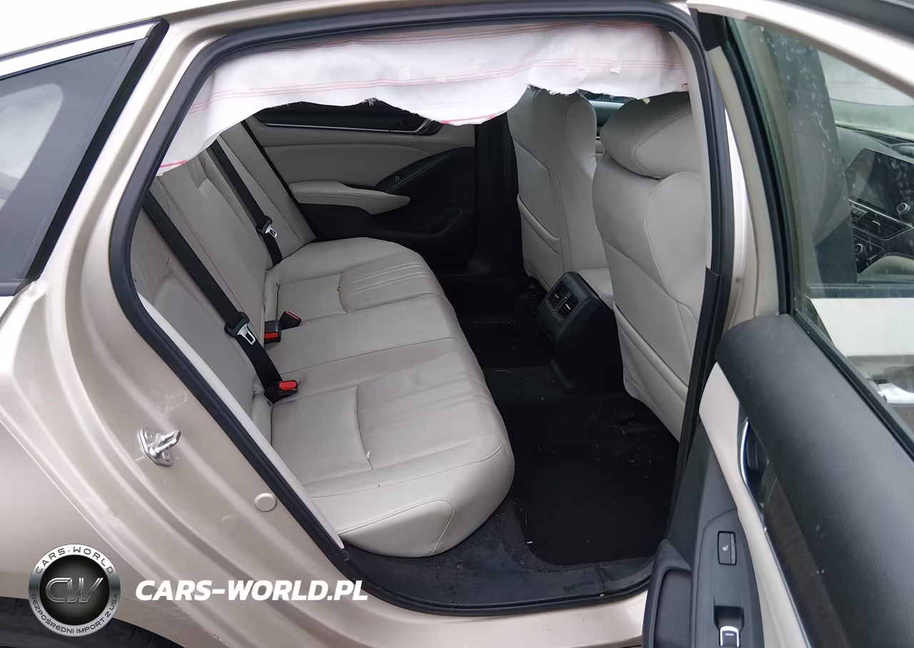 2018 Honda Accord Touring VIN:1HGCV1F9XJA059001 - 8