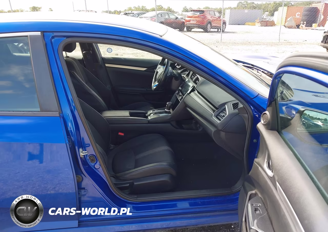 2019 Honda Civic Sport VIN:2HGFC2F8XKH597068 - 5
