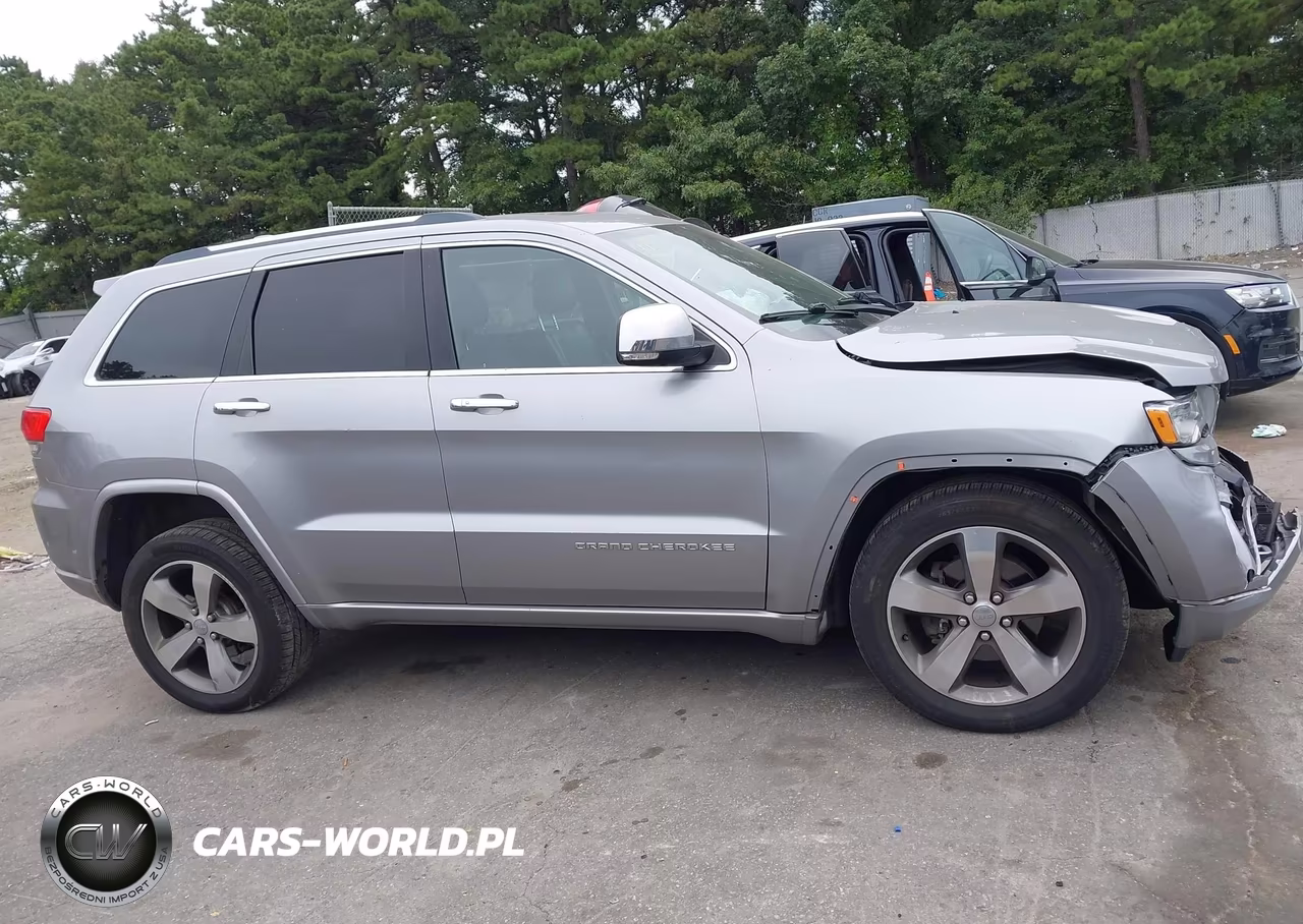 2015 Jeep Grand Cherokee Overland VIN:1C4RJFCGXFC941446 - 14