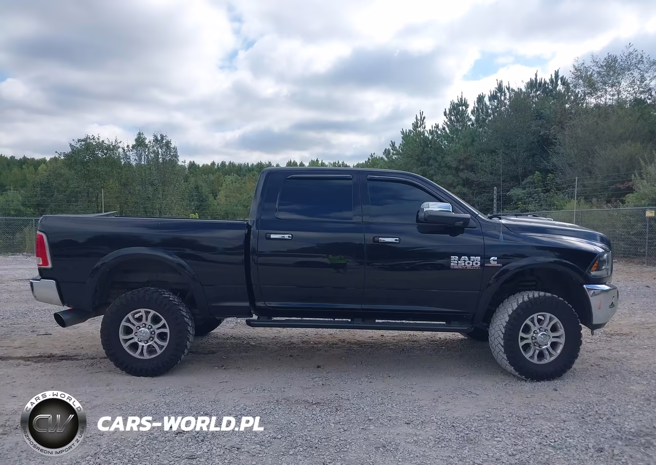 2013 Ram 2500 Laramie VIN:3C6UR5FL2DG613199 - 13