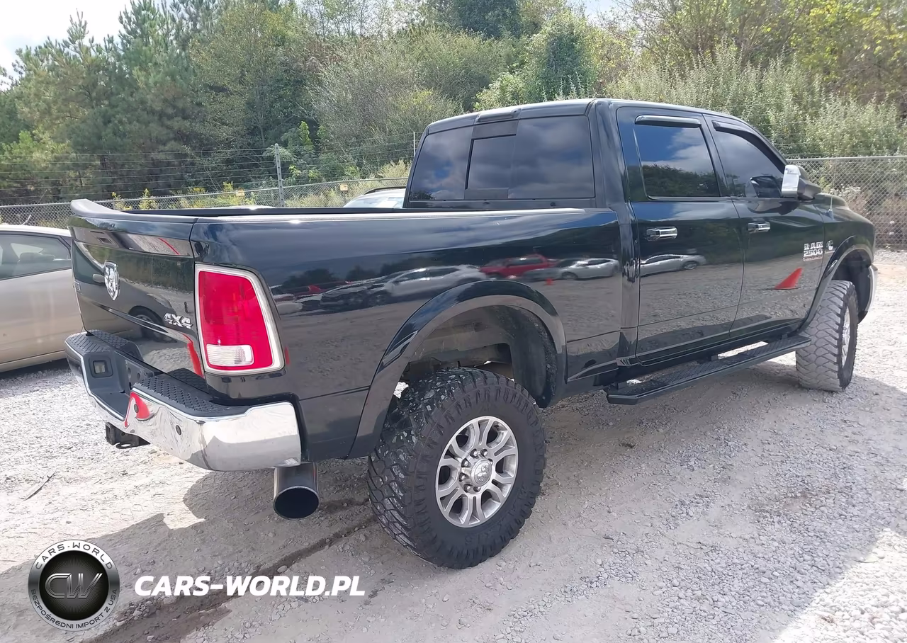 2013 Ram 2500 Laramie VIN:3C6UR5FL2DG613199 - 4