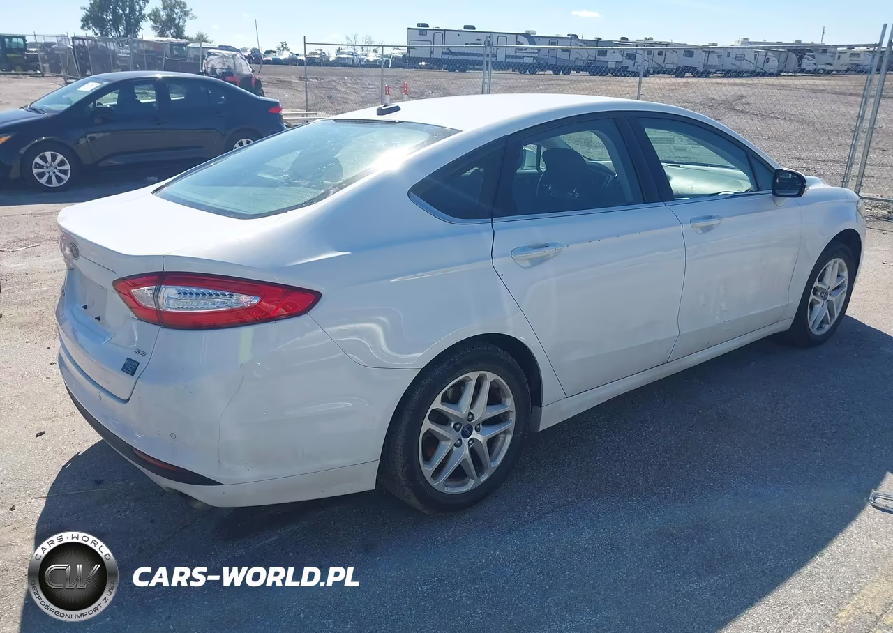 2013 Ford Fusion Se VIN:3FA6P0H77DR384457 - 4