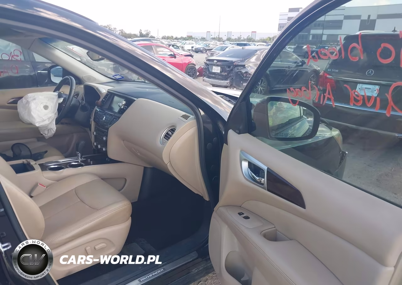 2016 Nissan Pathfinder Platinum VIN:5N1AR2MN1GC649919 - 5