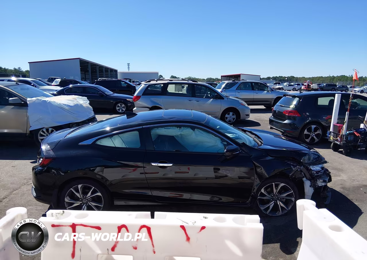 2020 Honda Civic Touring VIN:2HGFC3B90LH353337 - 13