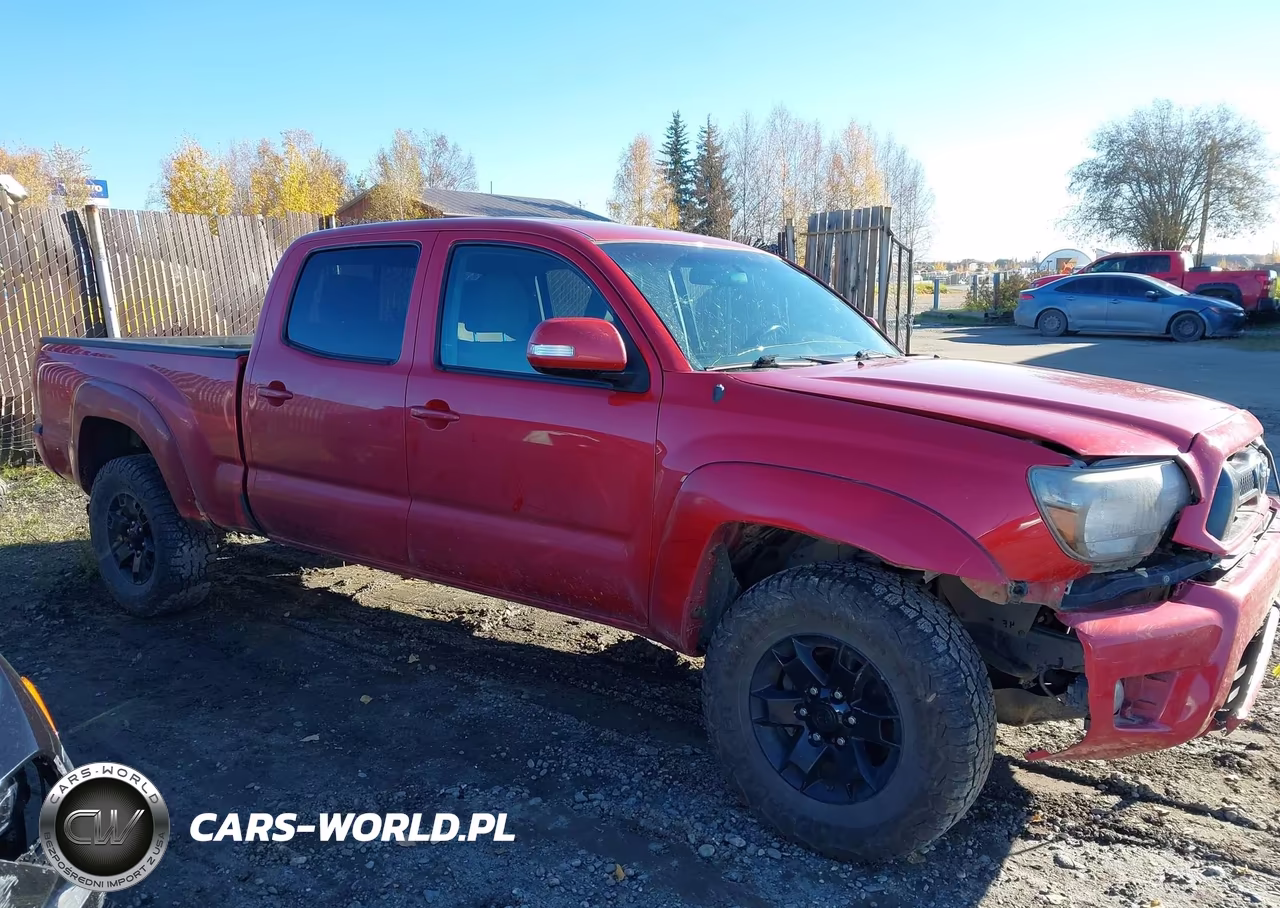 2015 Toyota Tacoma Base V6 VIN:5TFMU4FN8FX035983 - 13