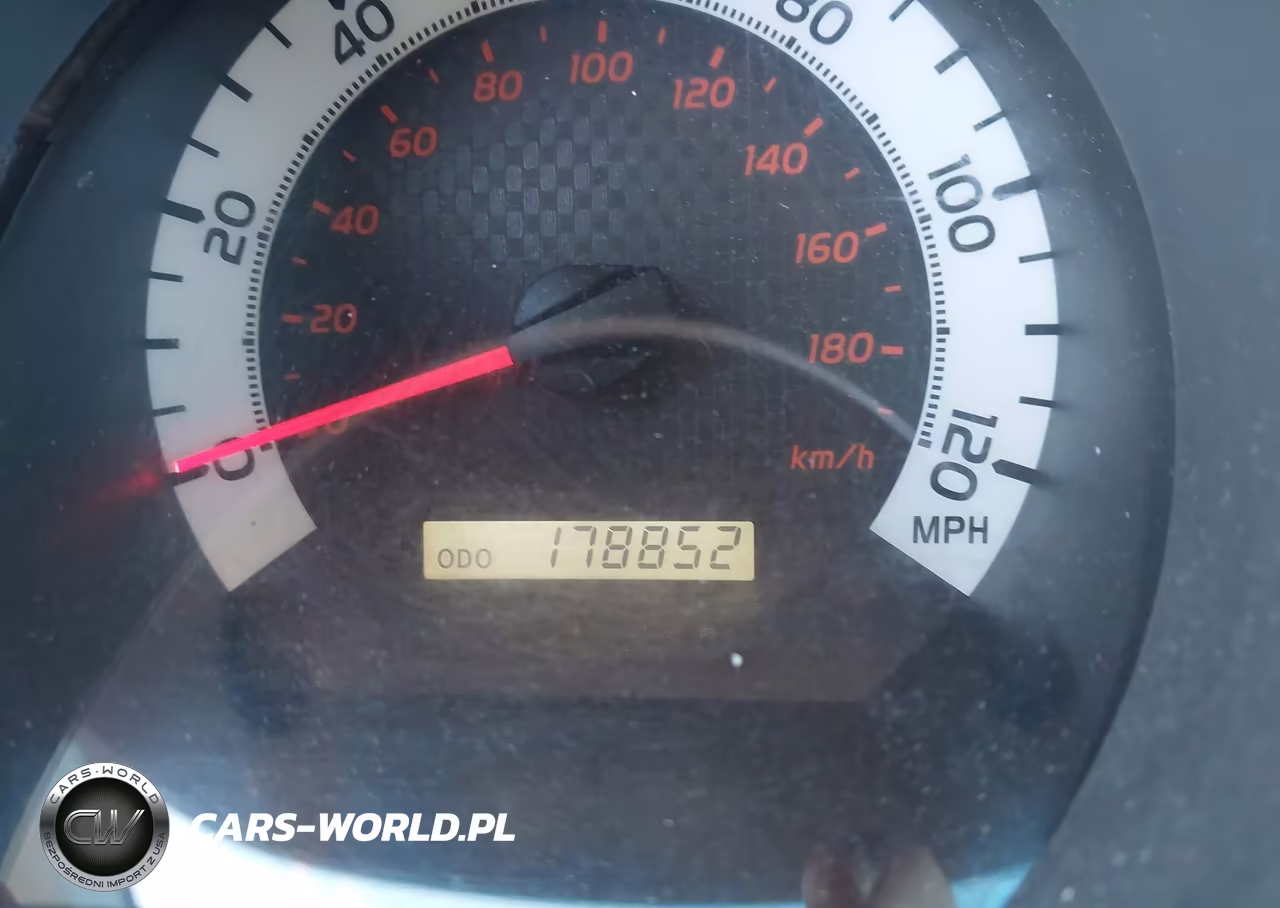 2015 Toyota Tacoma Base V6 VIN:5TFMU4FN8FX035983 - 15
