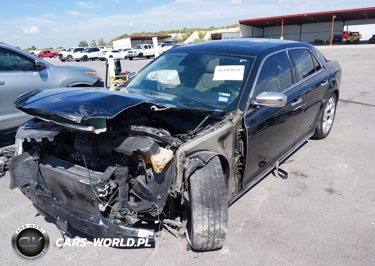 2018 Chrysler 300 300C VIN:2C3CCAPT1JH275890 - 2