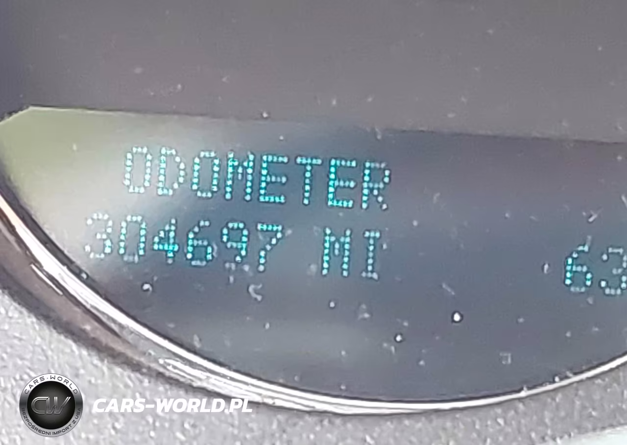 2010 Chevrolet Tahoe Ls VIN:1GNUKAE01AR114362 - 15