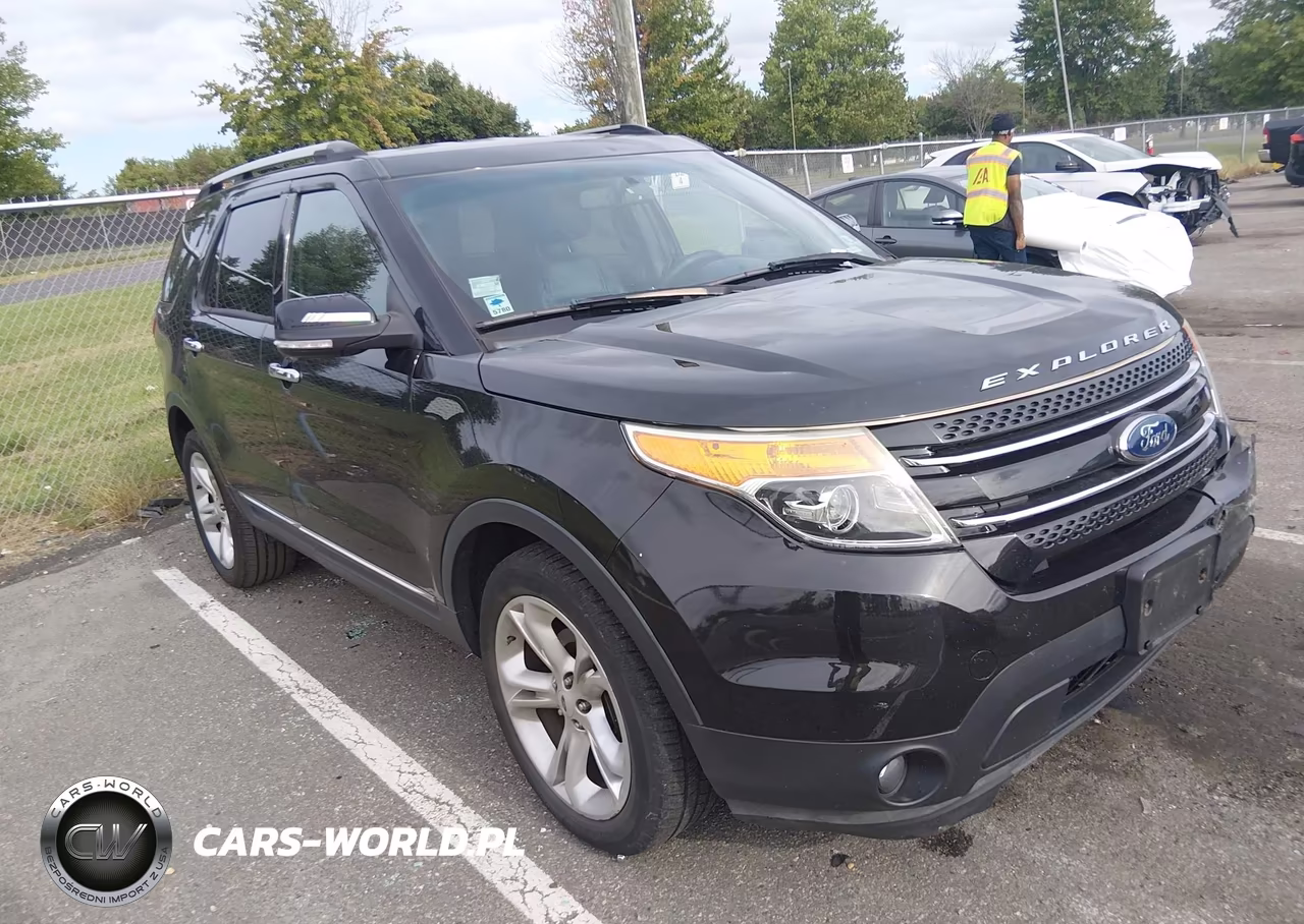 2015 Ford Explorer Limited – zdjęcie 1 z 15
