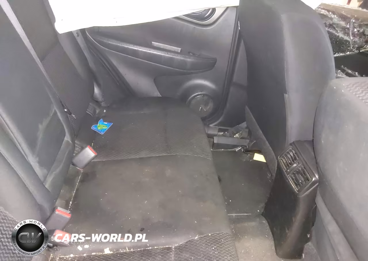 2019 Nissan Rogue Sport S VIN:JN1BJ1CR0KW621666 - 8