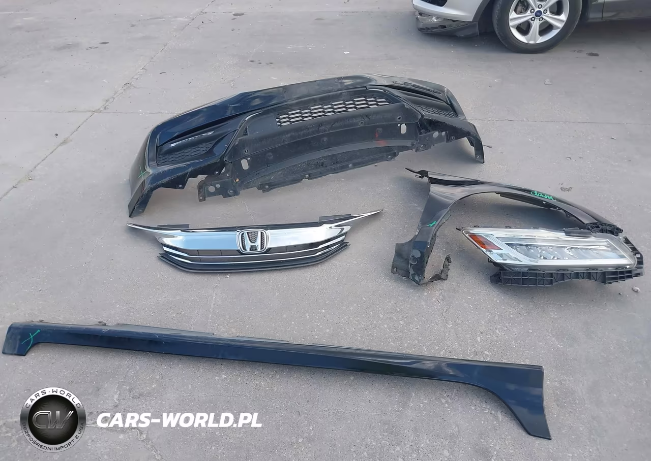 2017 Honda Accord Touring V6 VIN:1HGCR3F91HA020601 - 12