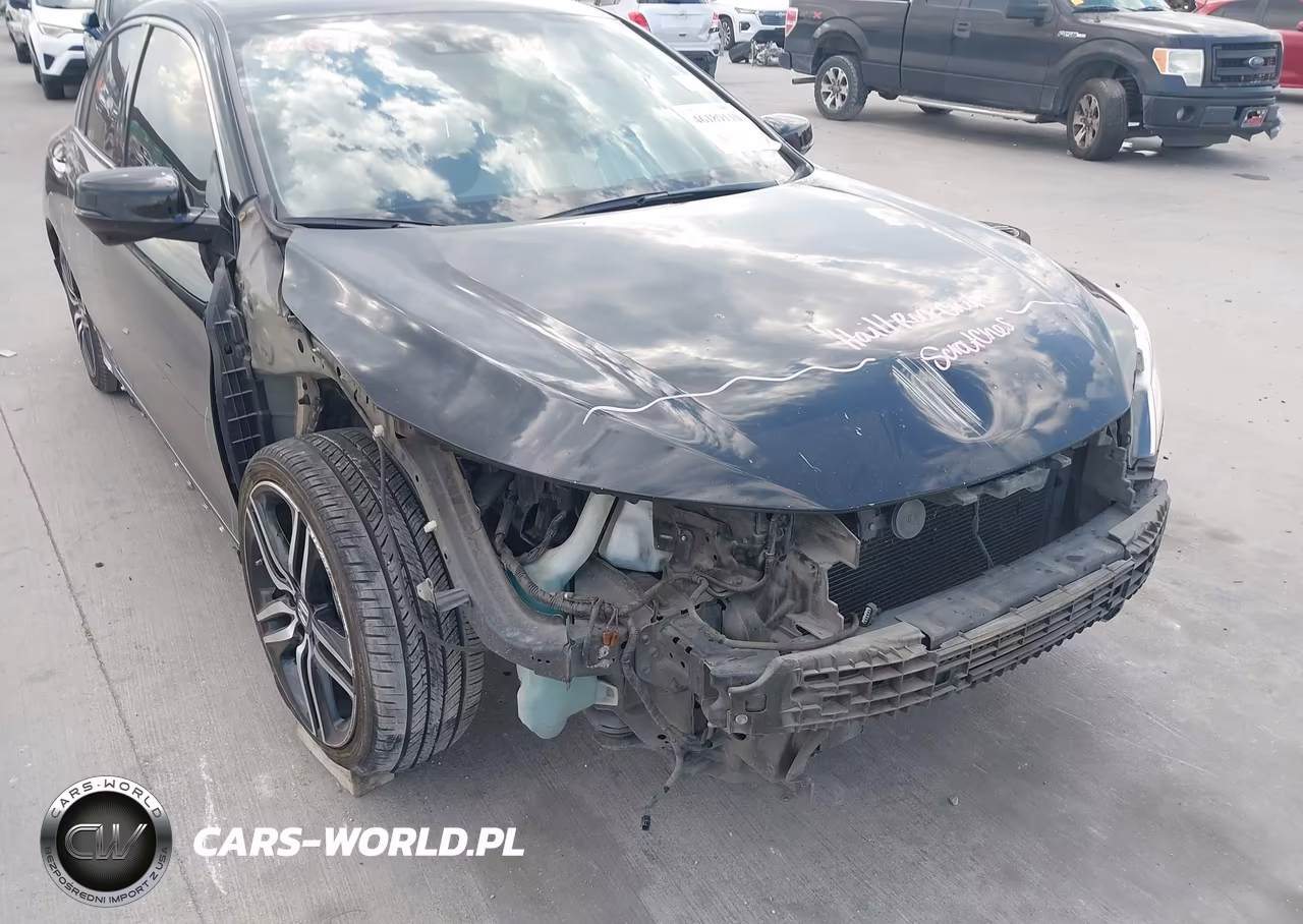 2017 Honda Accord Touring V6 VIN:1HGCR3F91HA020601 - 6