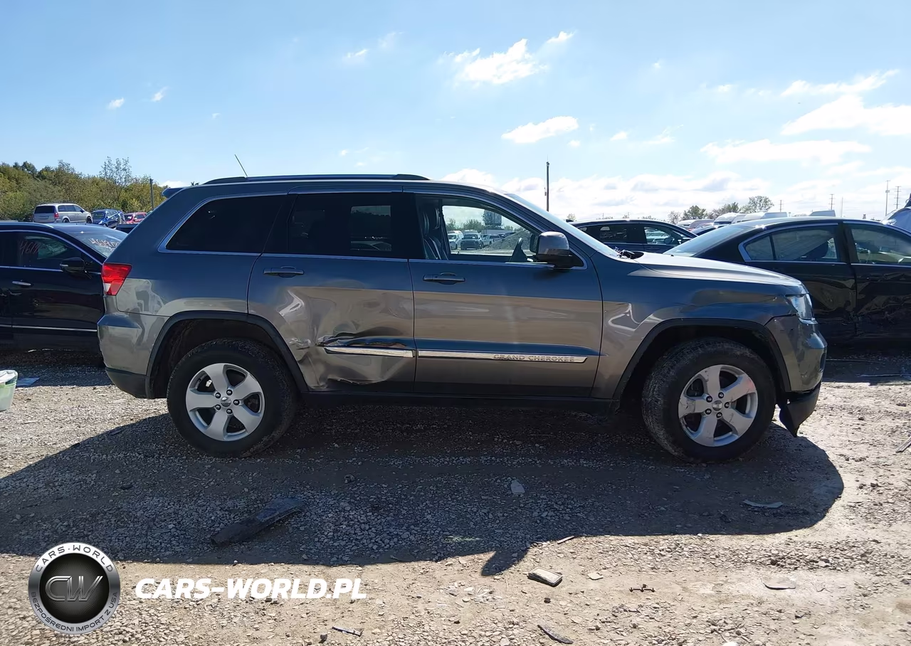2012 Jeep Grand Cherokee Laredo VIN:1C4RJFAG9CC255834 - 13