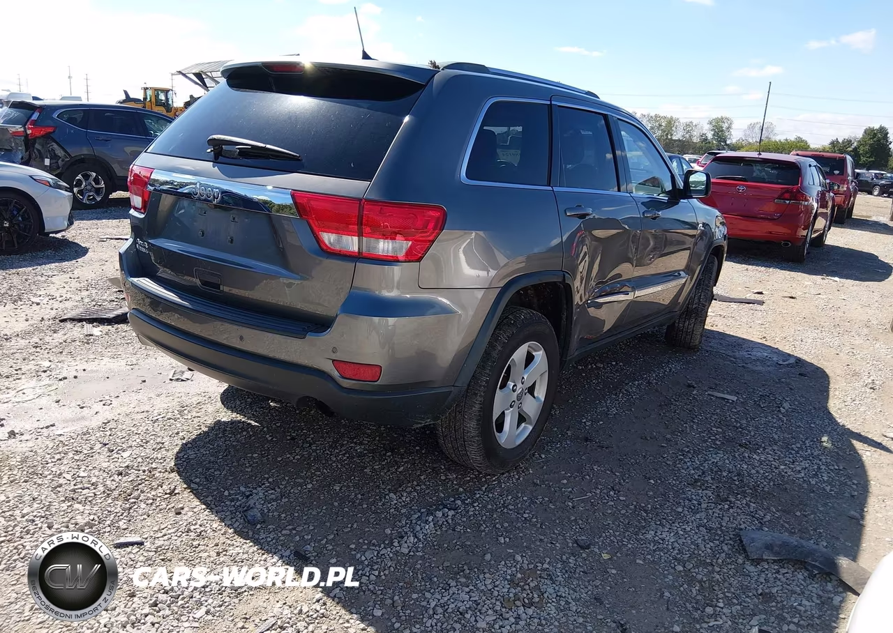 2012 Jeep Grand Cherokee Laredo VIN:1C4RJFAG9CC255834 - 4