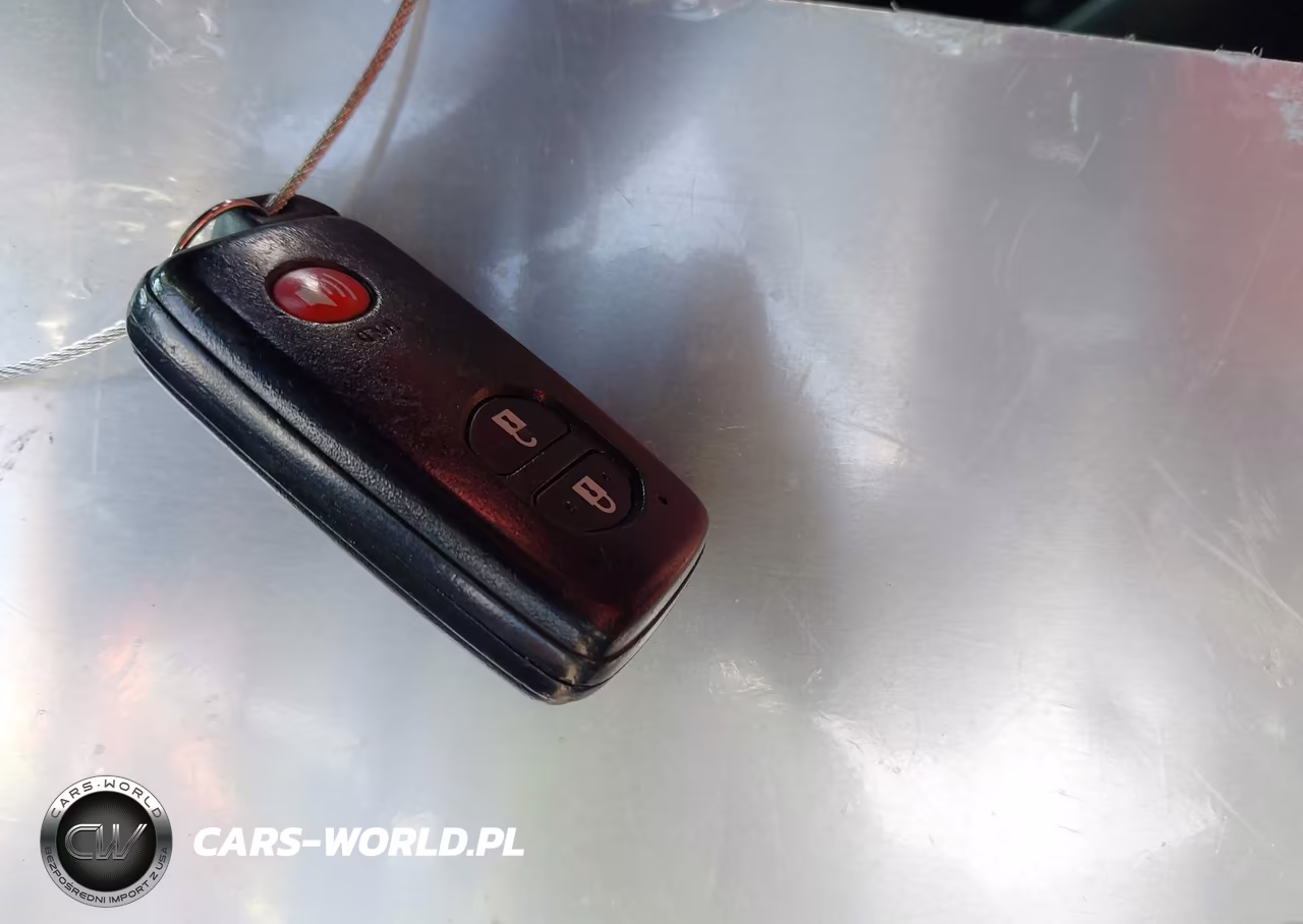2015 Toyota Prius Two VIN:JTDKN3DU6F0463570 - 11