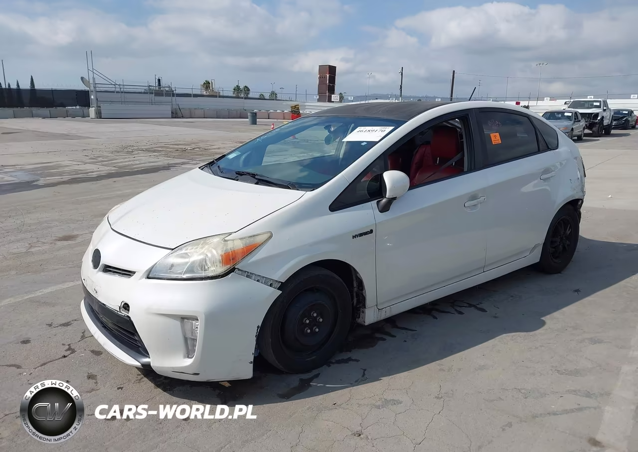 2015 Toyota Prius Two VIN:JTDKN3DU6F0463570 - 2