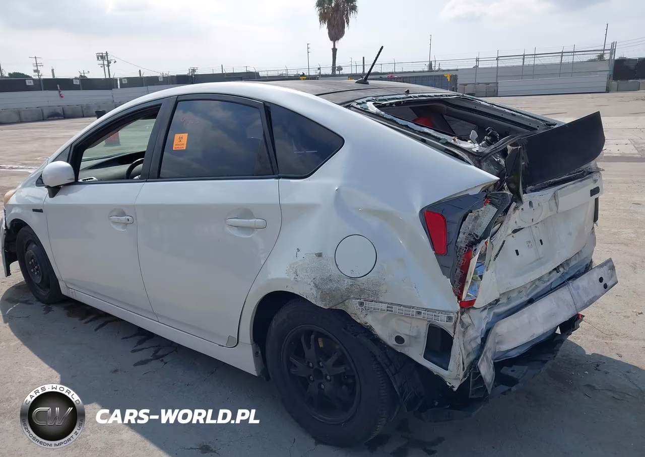 2015 Toyota Prius Two VIN:JTDKN3DU6F0463570 - 3