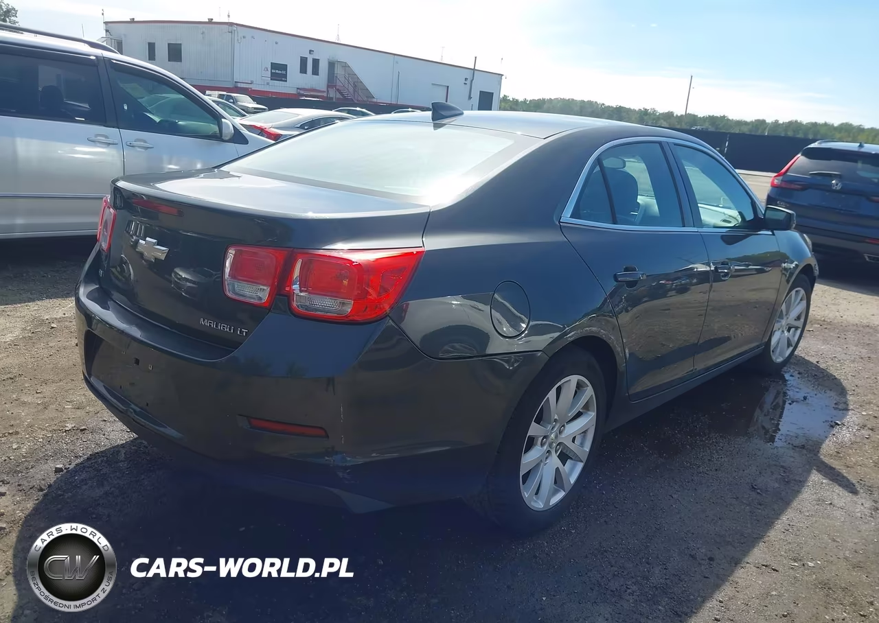 2015 Chevrolet Malibu 2Lt VIN:1G11D5SL5FF229205 - 4