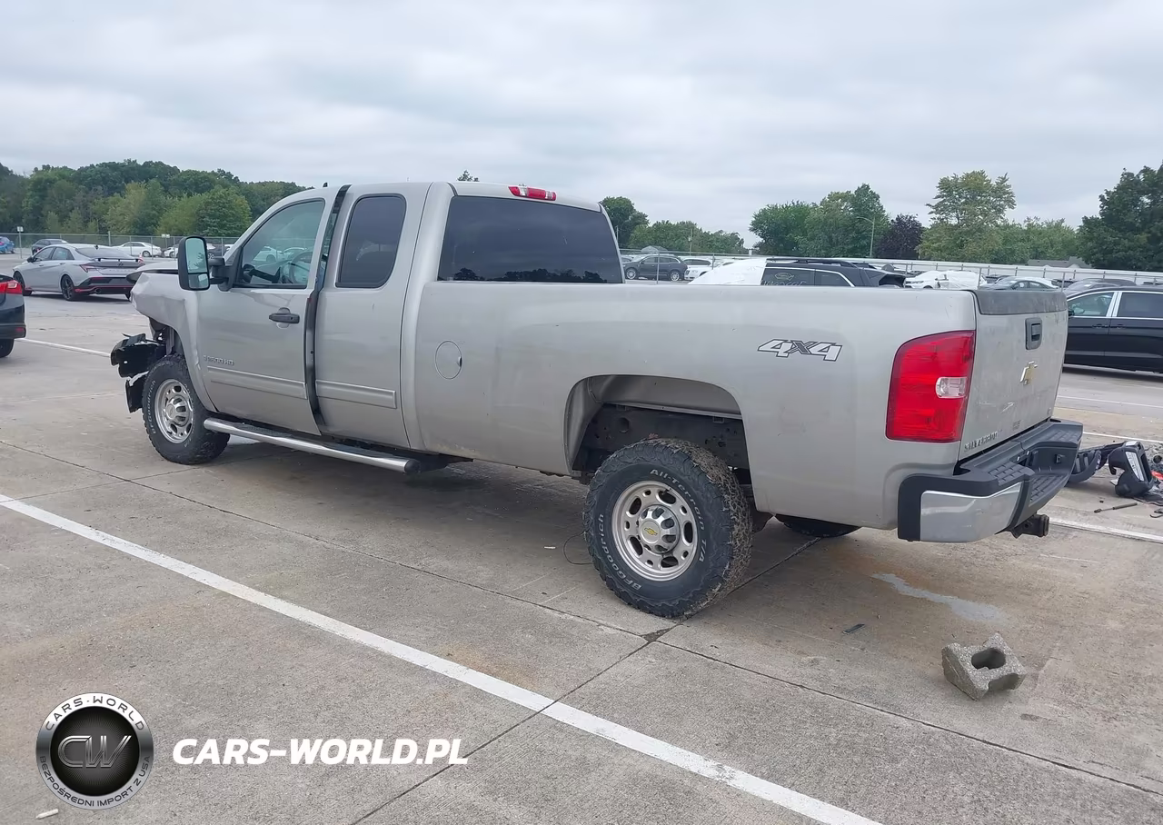 2009 Chevrolet Silverado 2500Hd Lt VIN:1GCHK59K89E134236 - 3