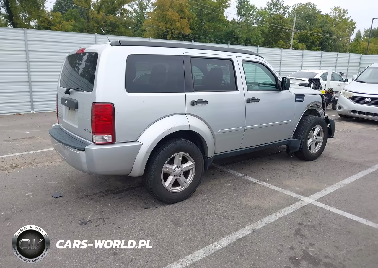 2007 Dodge Nitro Sxt VIN:1D8GU28K87W731174 - 4