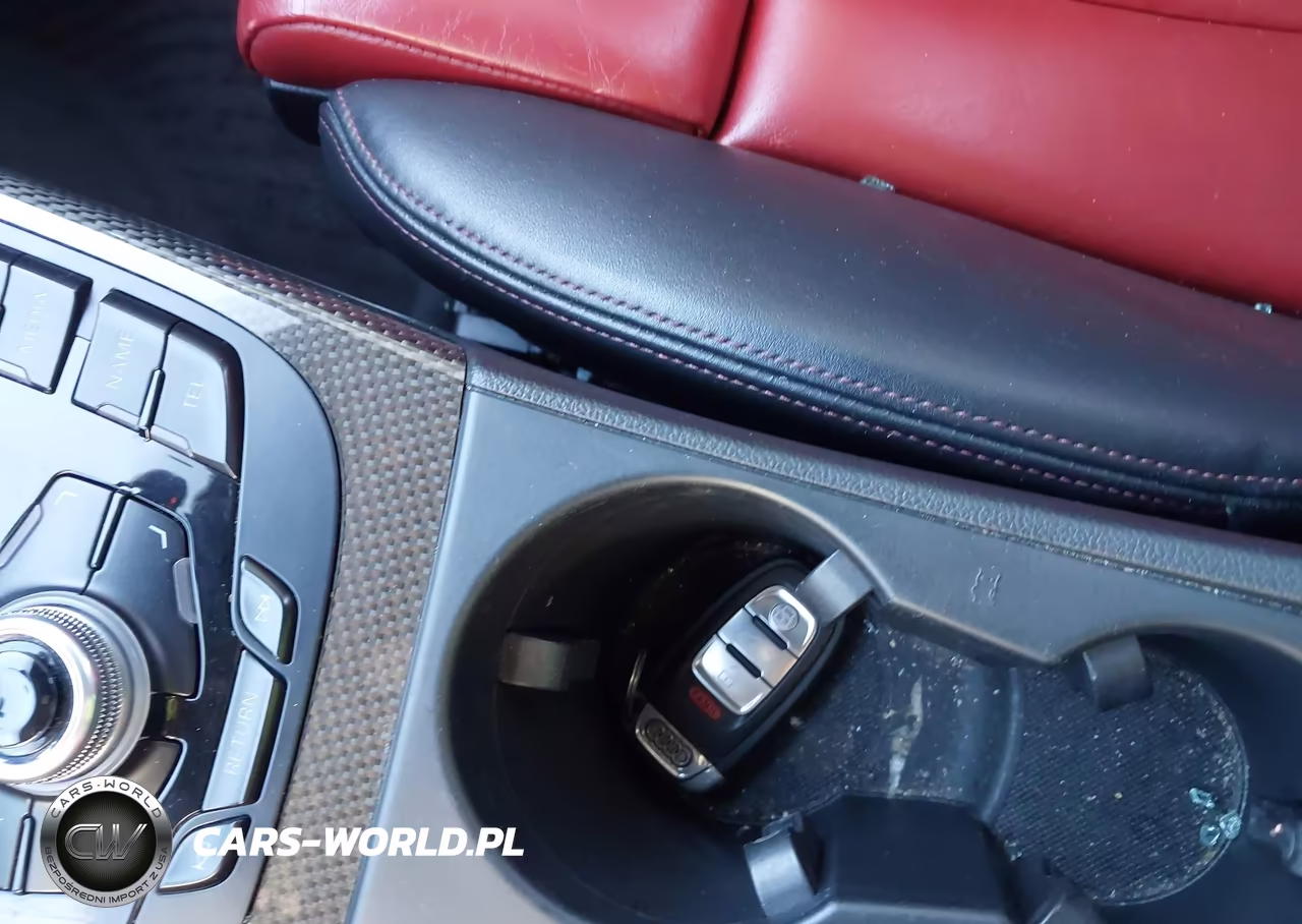 2012 Audi S4 Prestige VIN:WAUKGAFL6CA030370 - 11