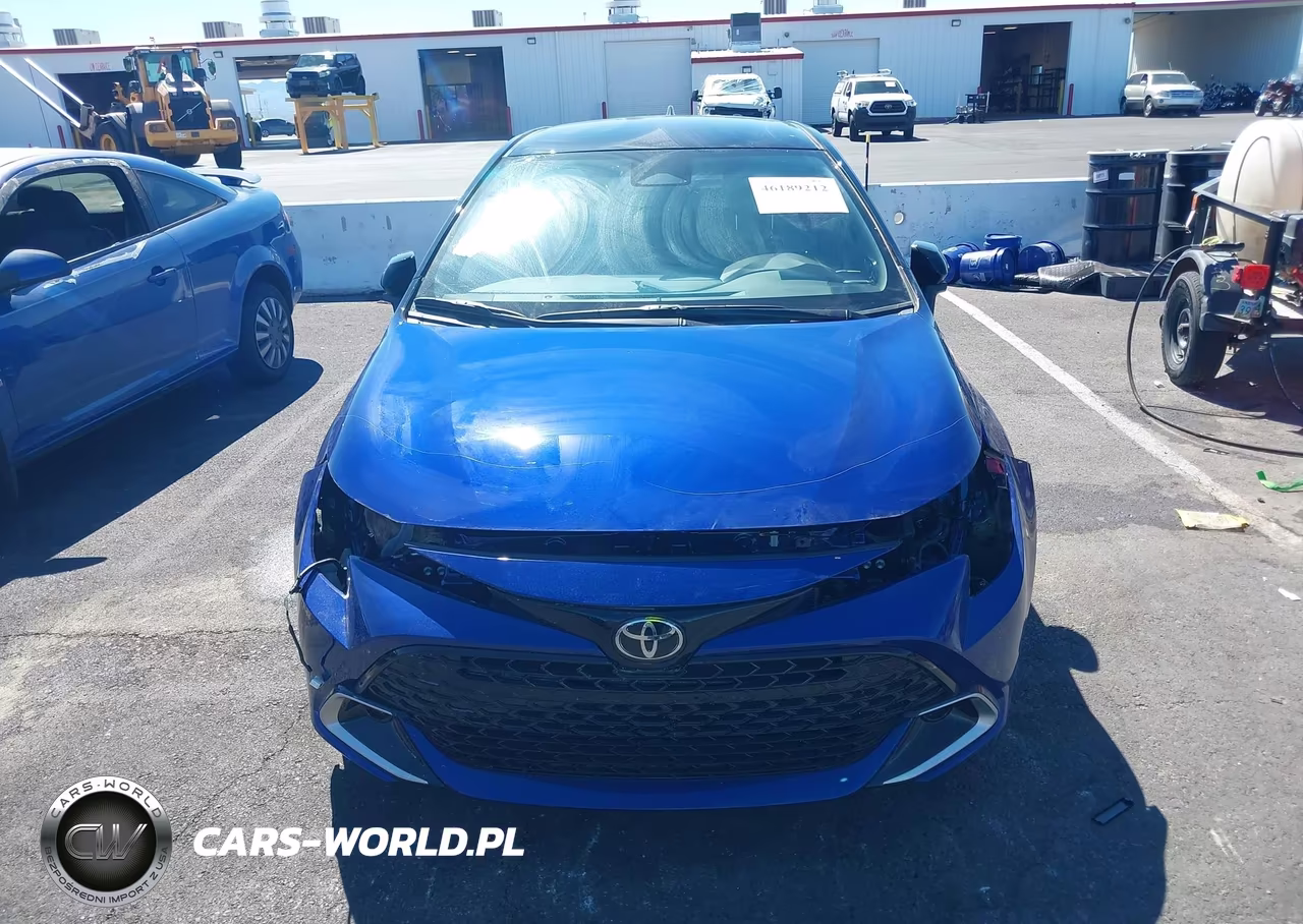 2026 Toyota Corolla Xse VIN:JTNC4MBE4T3259302 - 12