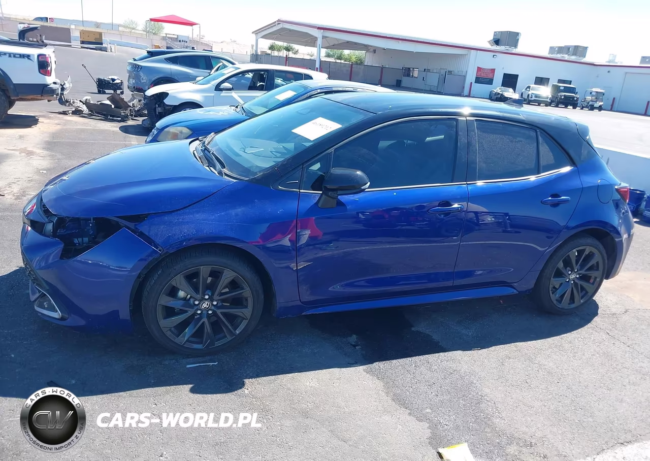 2026 Toyota Corolla Xse VIN:JTNC4MBE4T3259302 - 14