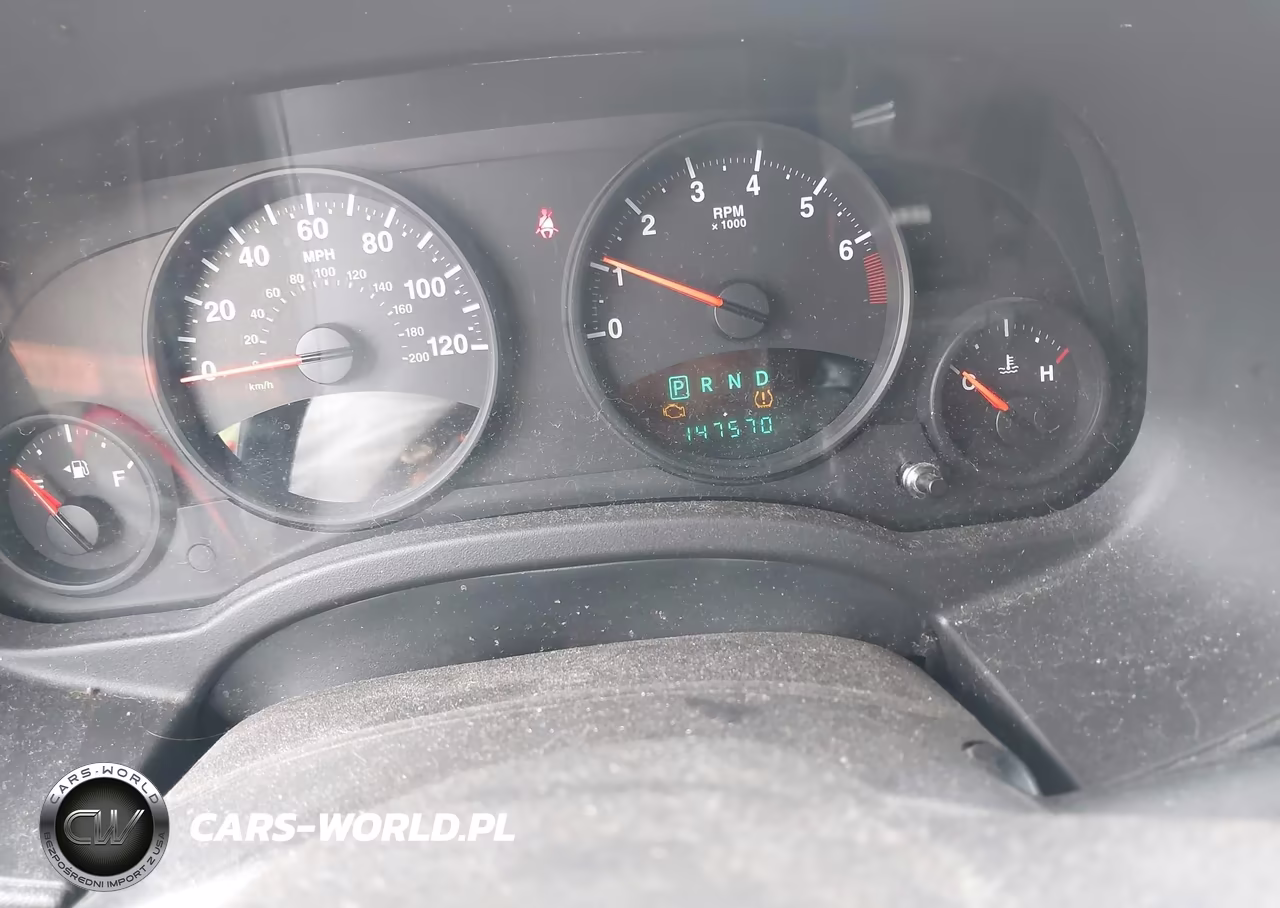 2012 Jeep Patriot Latitude VIN:1C4NJRFB4CD567101 - 6