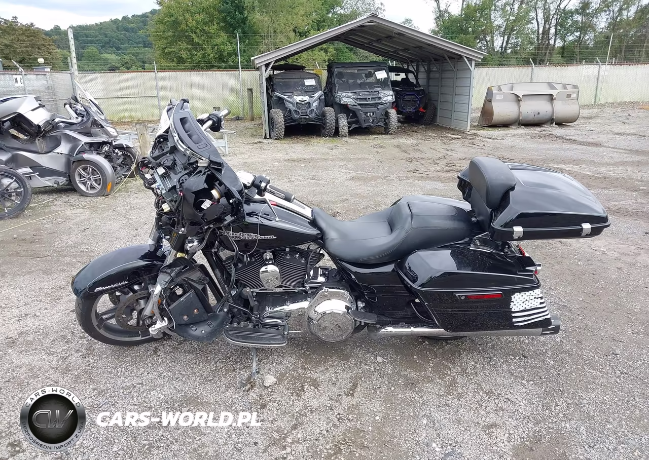2016 Harley-Davidson Flhxs Street Glide Special VIN:1HD1KRM16GB691229 - 13