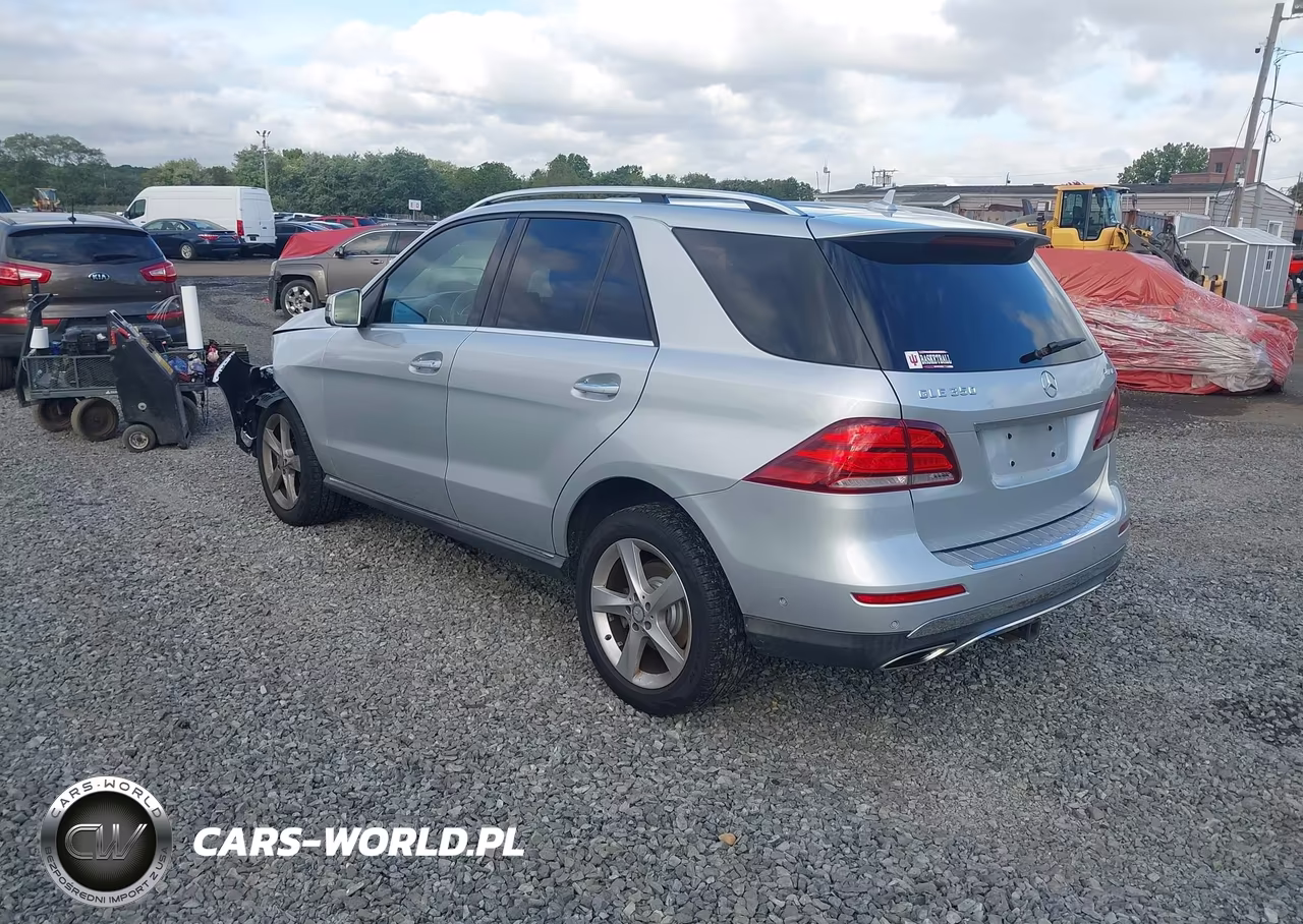 2016 Mercedes-Benz Gle 350 4Matic VIN:4JGDA5HB5GA785827 - 3