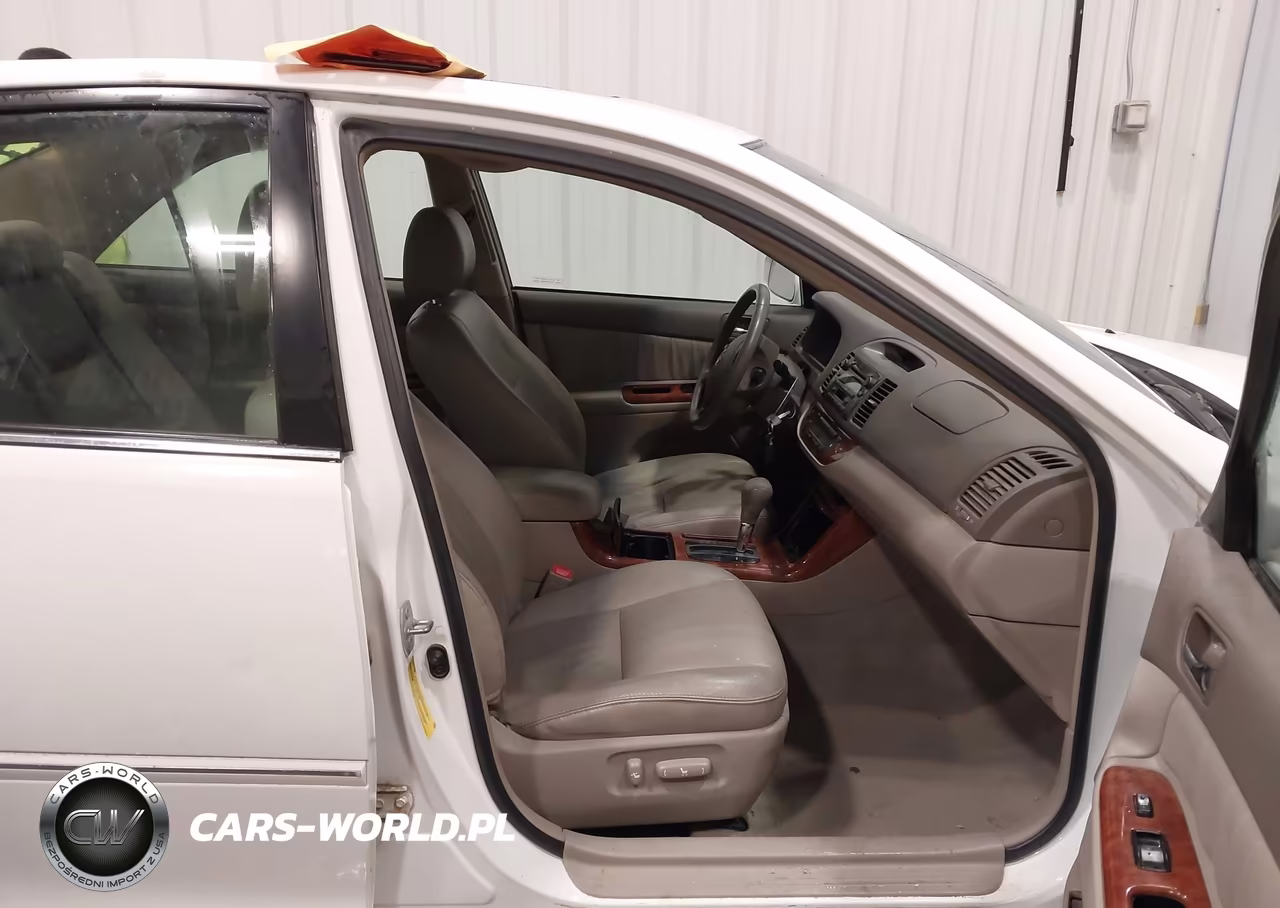 2005 Toyota Camry Xle V6 VIN:4T1BF30K35U083784 - 5