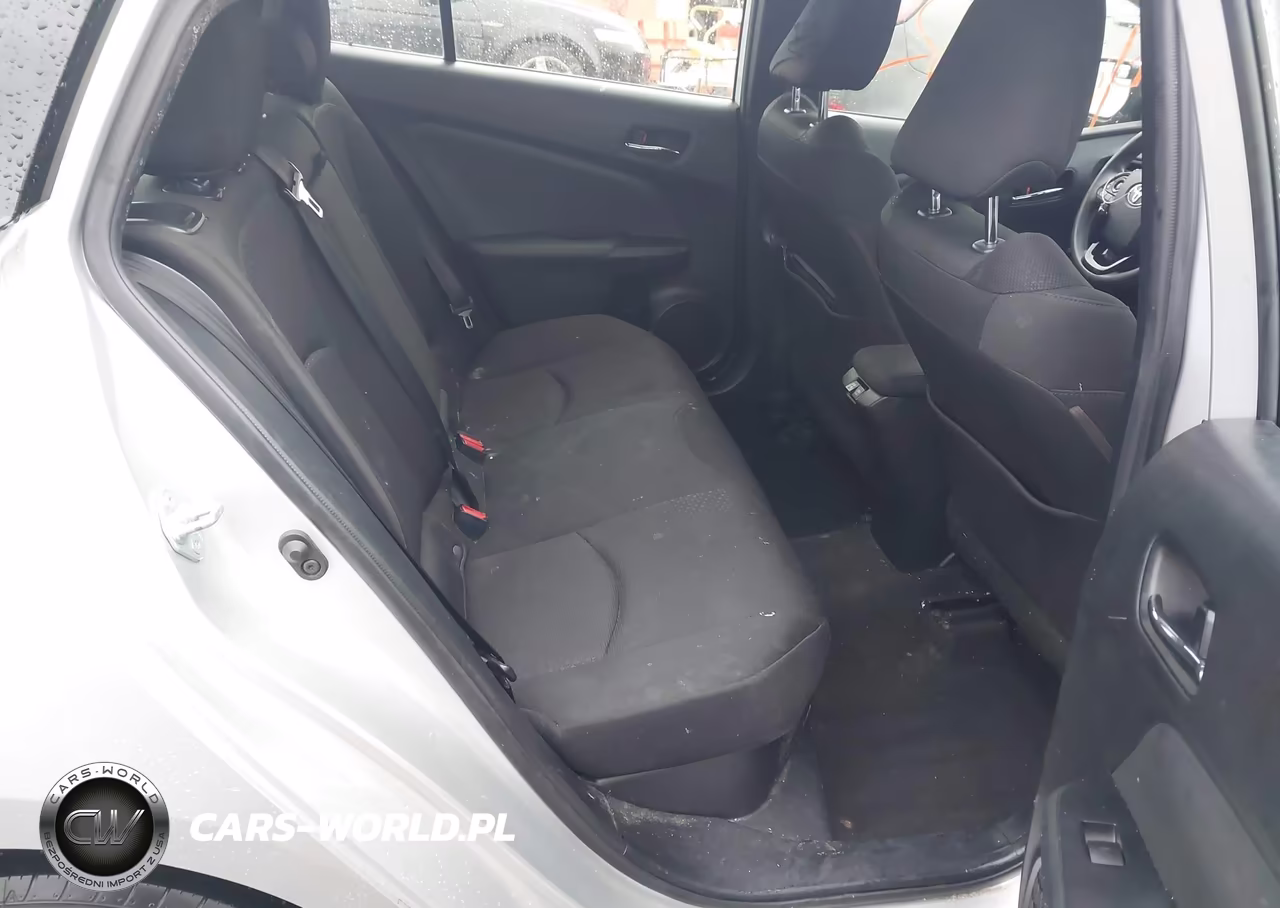 2019 Toyota Prius Le VIN:JTDL9RFU9K3001974 - 8