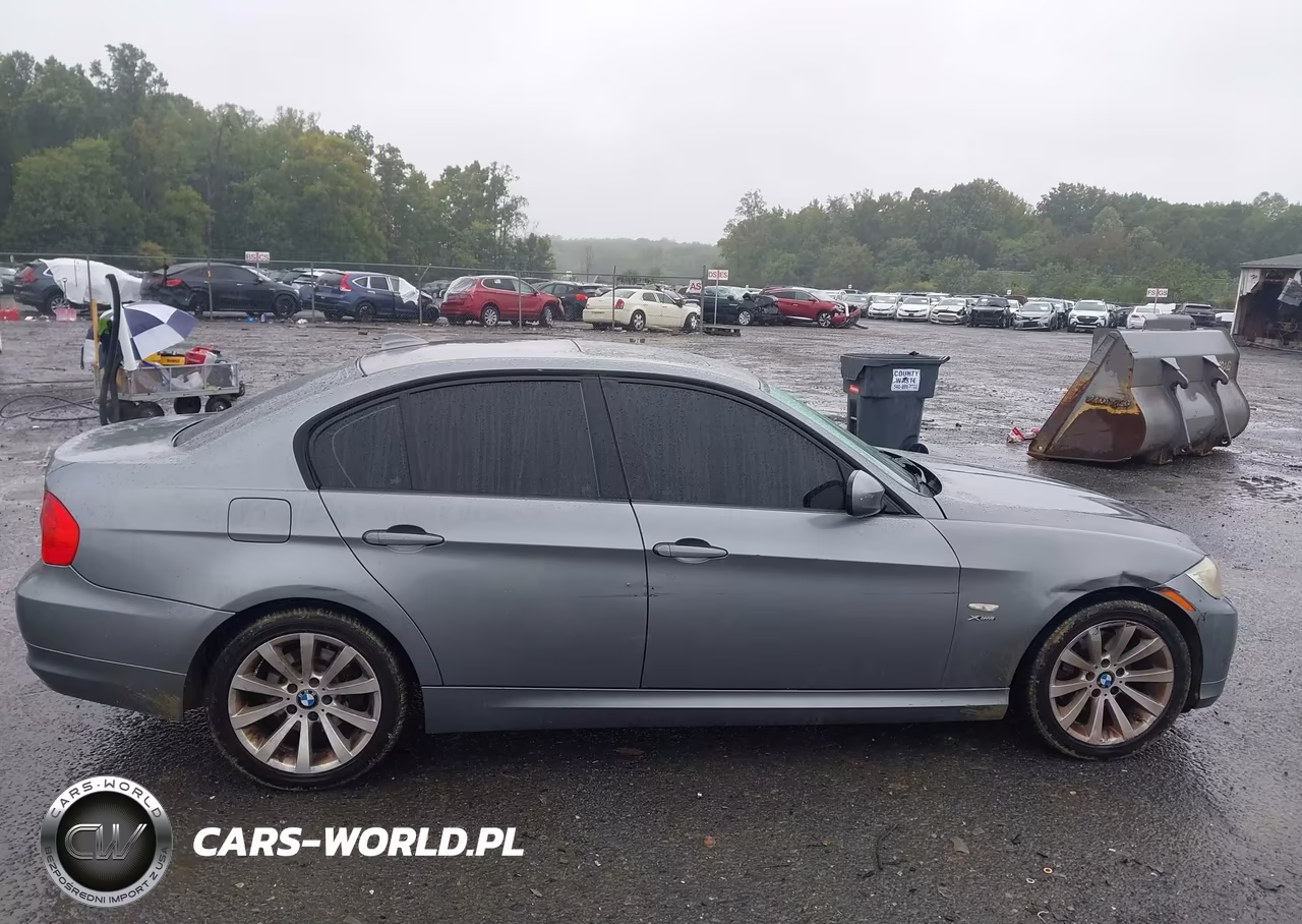 2011 BMW 328I xDrive VIN:WBAPK7G55BNN86782 - 13