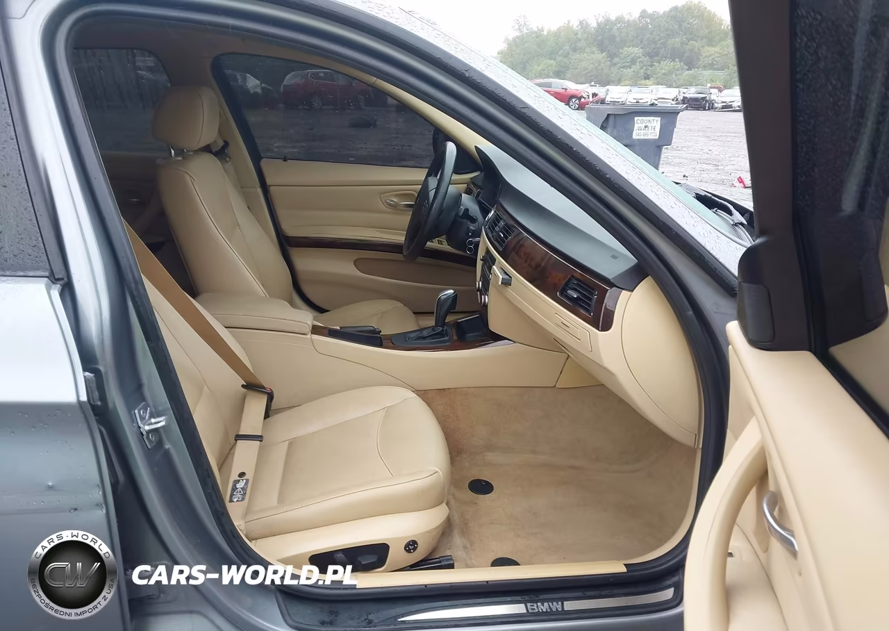 2011 BMW 328I xDrive VIN:WBAPK7G55BNN86782 - 5