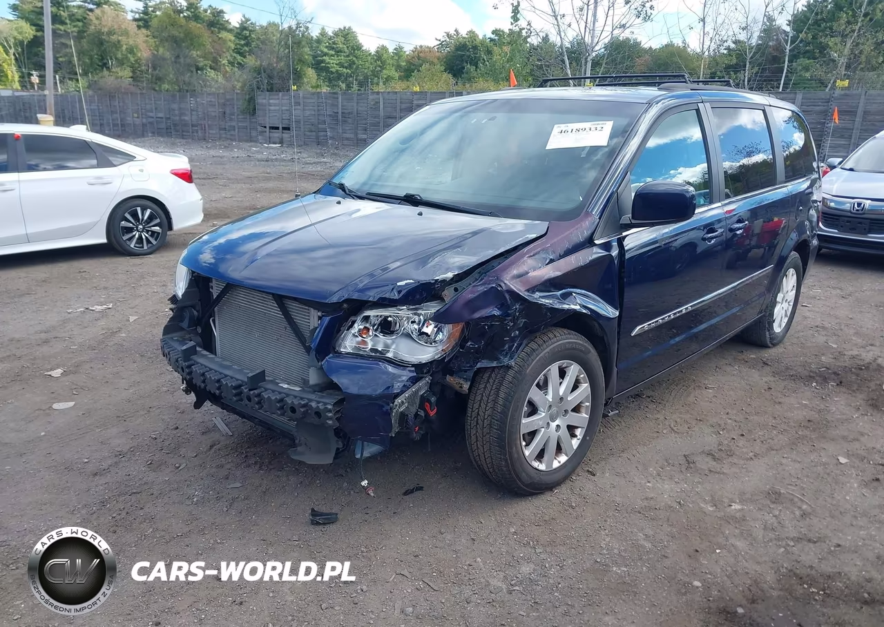 2015 Chrysler Town & Country Touring VIN:2C4RC1BG4FR664900 - 2