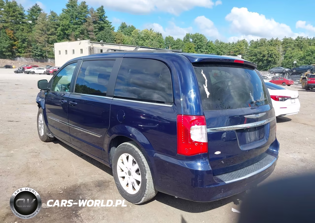 2015 Chrysler Town & Country Touring VIN:2C4RC1BG4FR664900 - 3