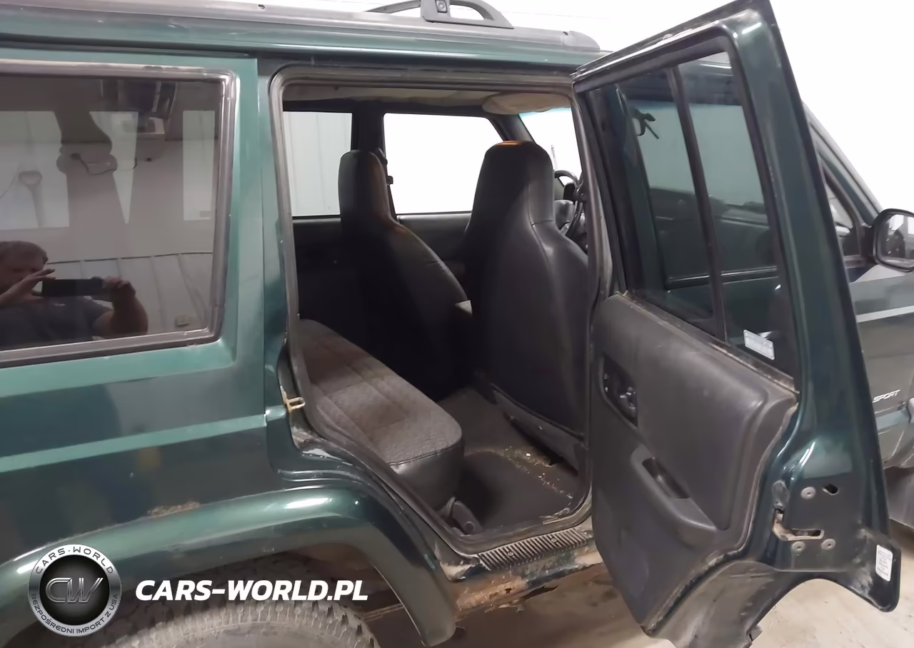 2001 Jeep Cherokee Sport VIN:1J4FF48S31L559011 - 8