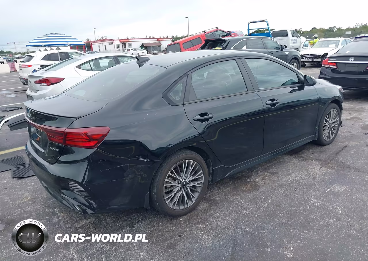 2023 Kia Forte Gt-Line VIN:3KPF54AD5PE516652 - 4