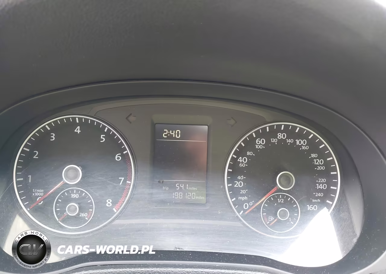 2015 Volkswagen Passat 1.8T Wolfsburg Edition VIN:1VWAT7A38FC045415 - 7