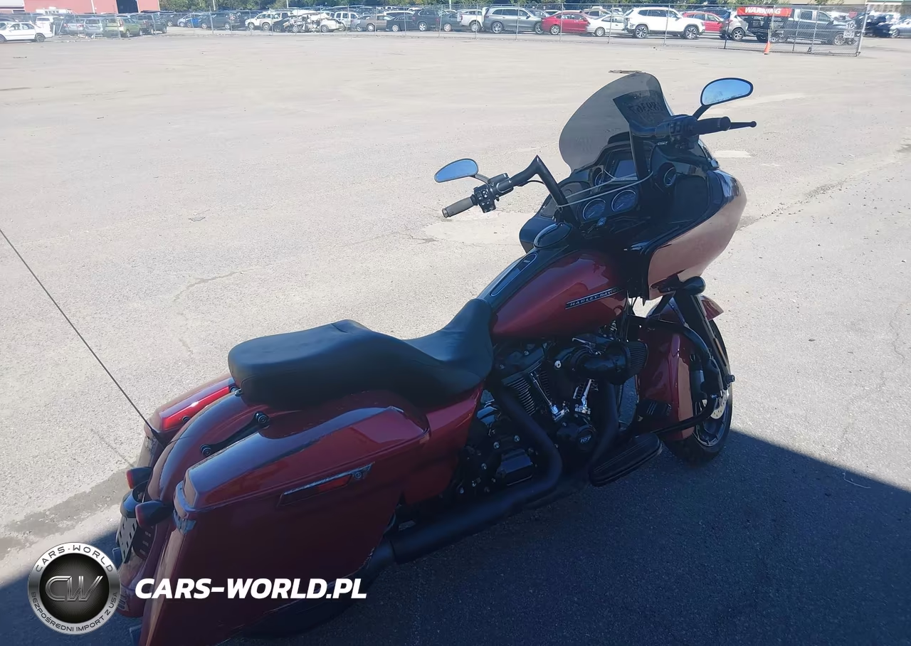 2018 Harley-Davidson Fltrxs Road Glide Special VIN:1HD1KTC15JB618763 - 4