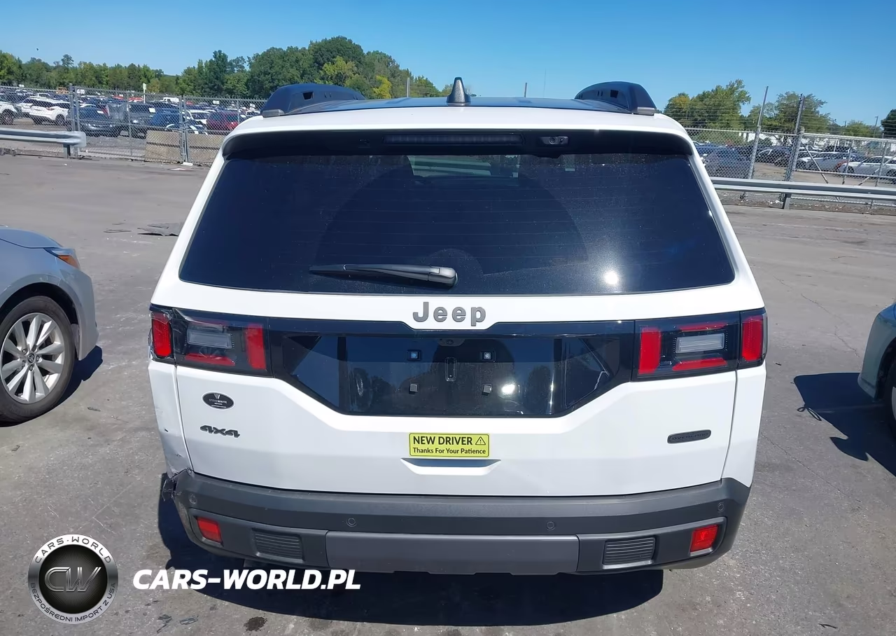 2026 Jeep Cherokee Overland 4X4 VIN:3C4PJMC25TT214215 - 16
